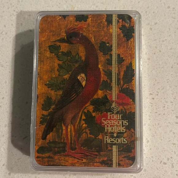 Vintage Four Seasons Resort Playing Cards - Picture 1 of 2